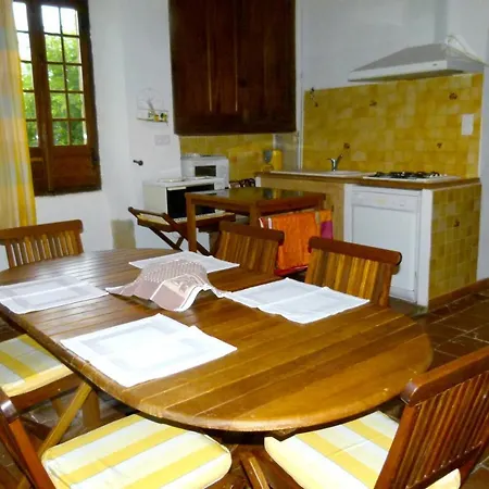 Confortable Proche D'ornezan Avec Piscine Privee Villa *