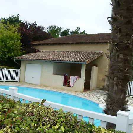 Confortable Proche D'ornezan Avec Piscine Privee * Ornezan