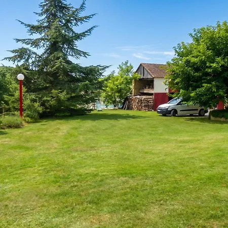 Confortable Proche D'ornézan Avec Piscine Privée * Ornezan