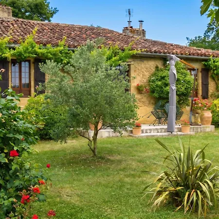 Villa Confortable Proche D'ornézan Avec Piscine Privée Ornezan