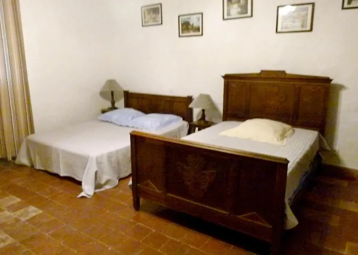 Confortable Proche D'ornezan Avec Piscine Privee Villa