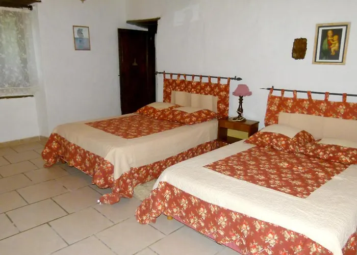 Confortable Proche D'ornezan Avec Piscine Privee Ornezan